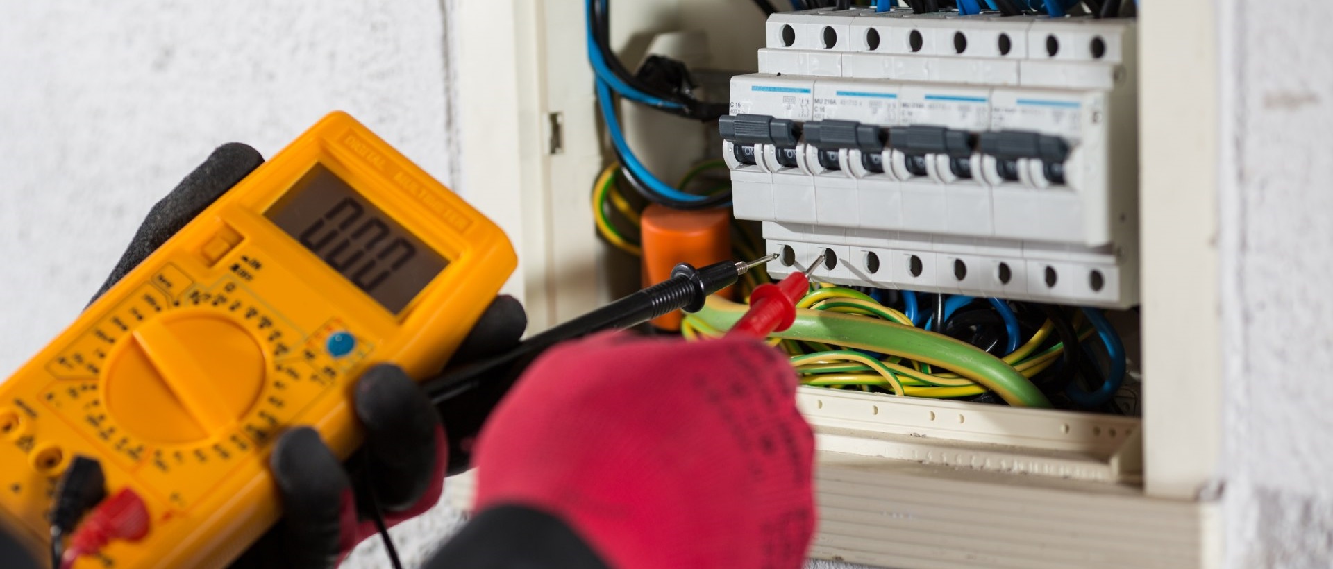 Electricians SE6
